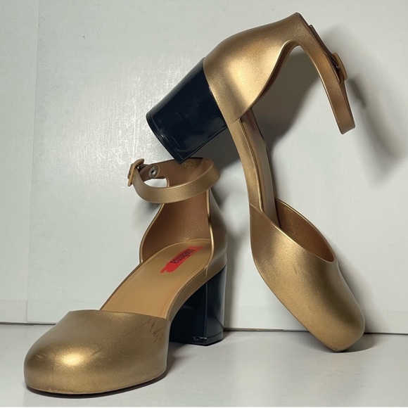 Melissa Shoes - Melissa Elegant Gold and Black Heels